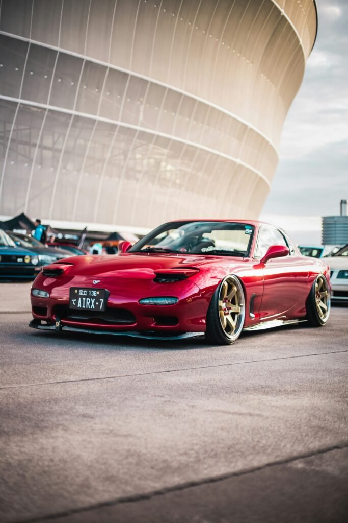 red Mazda RX-7