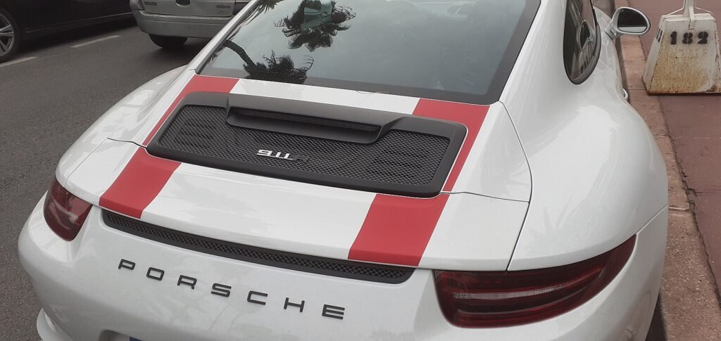 Porsche 911 R engine