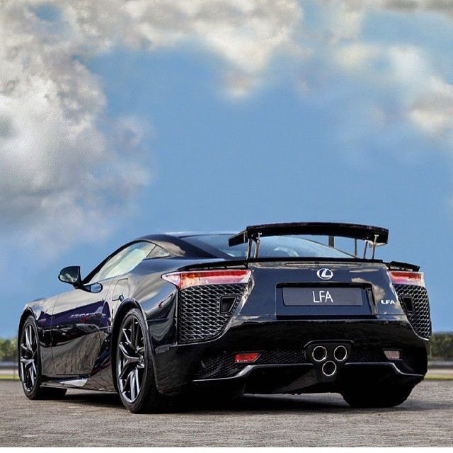 Lexus LFA Wing