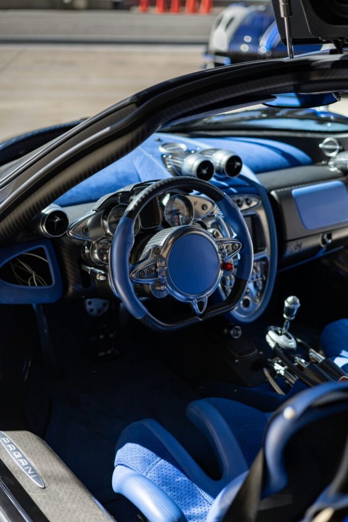 Pagani Huayra Interior