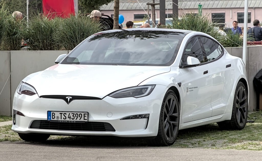 Tesla s