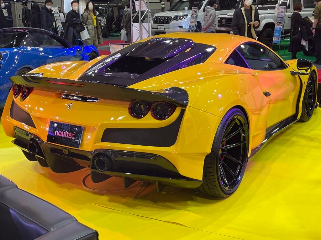 Yellow Ferrari NOVITEC F8 N-Largo