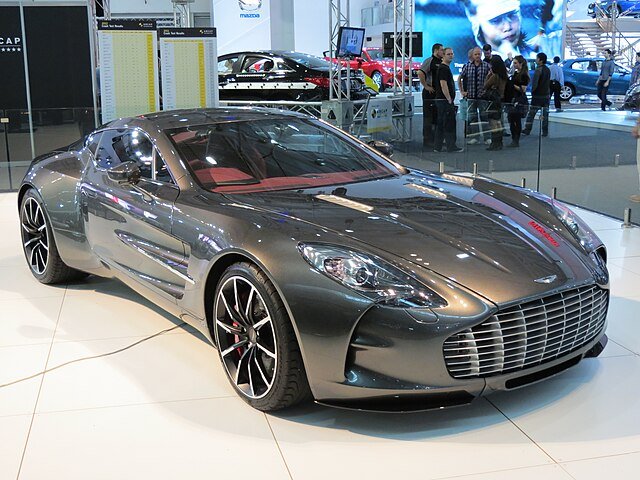 Aston martin one-77
