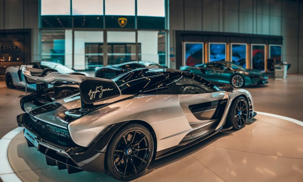 McLaren Senna back