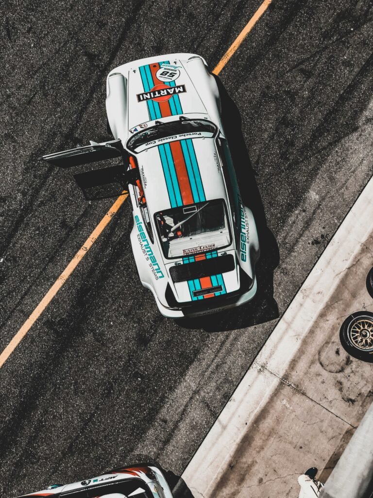 Car Racing porsche 